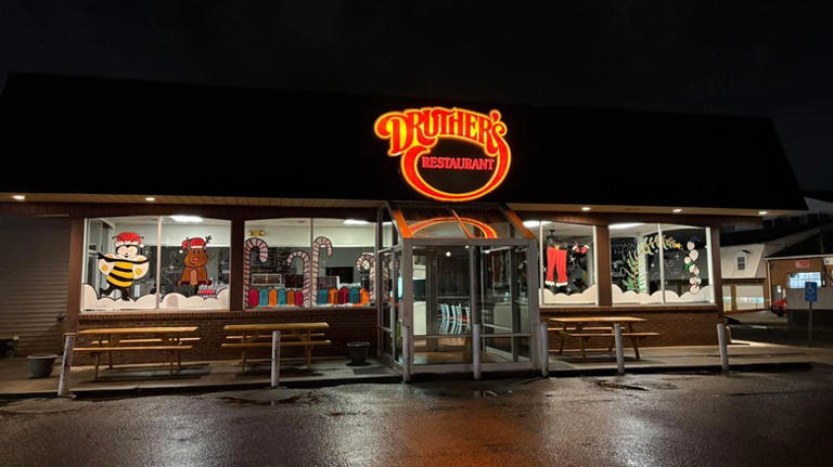 14 once-popular restaurant chains down to just a single location