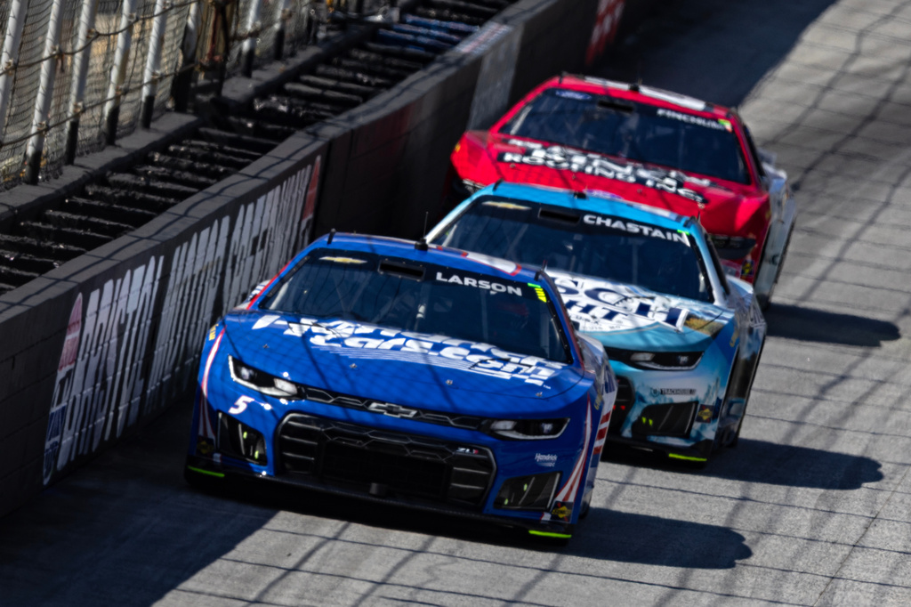 Kyle Larson returns to Kansas hoping to end a 32-race drought at a ...