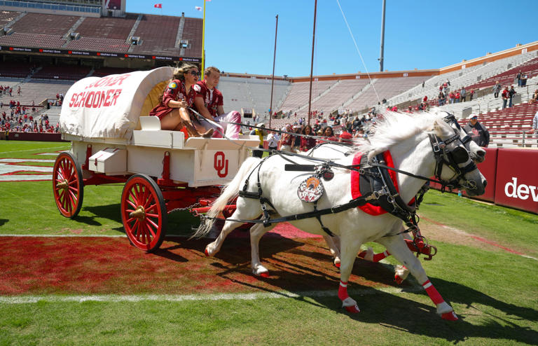 Oklahoma 5-star OL commit Cooper Hackett to undergo surgery per report