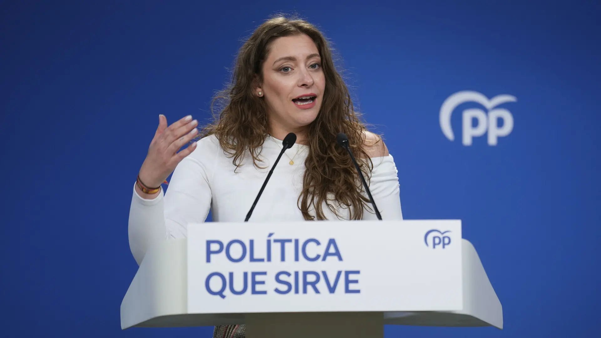 El PP reprocha a Sánchez sus "amenazas" por los pactos con Vox y le ...