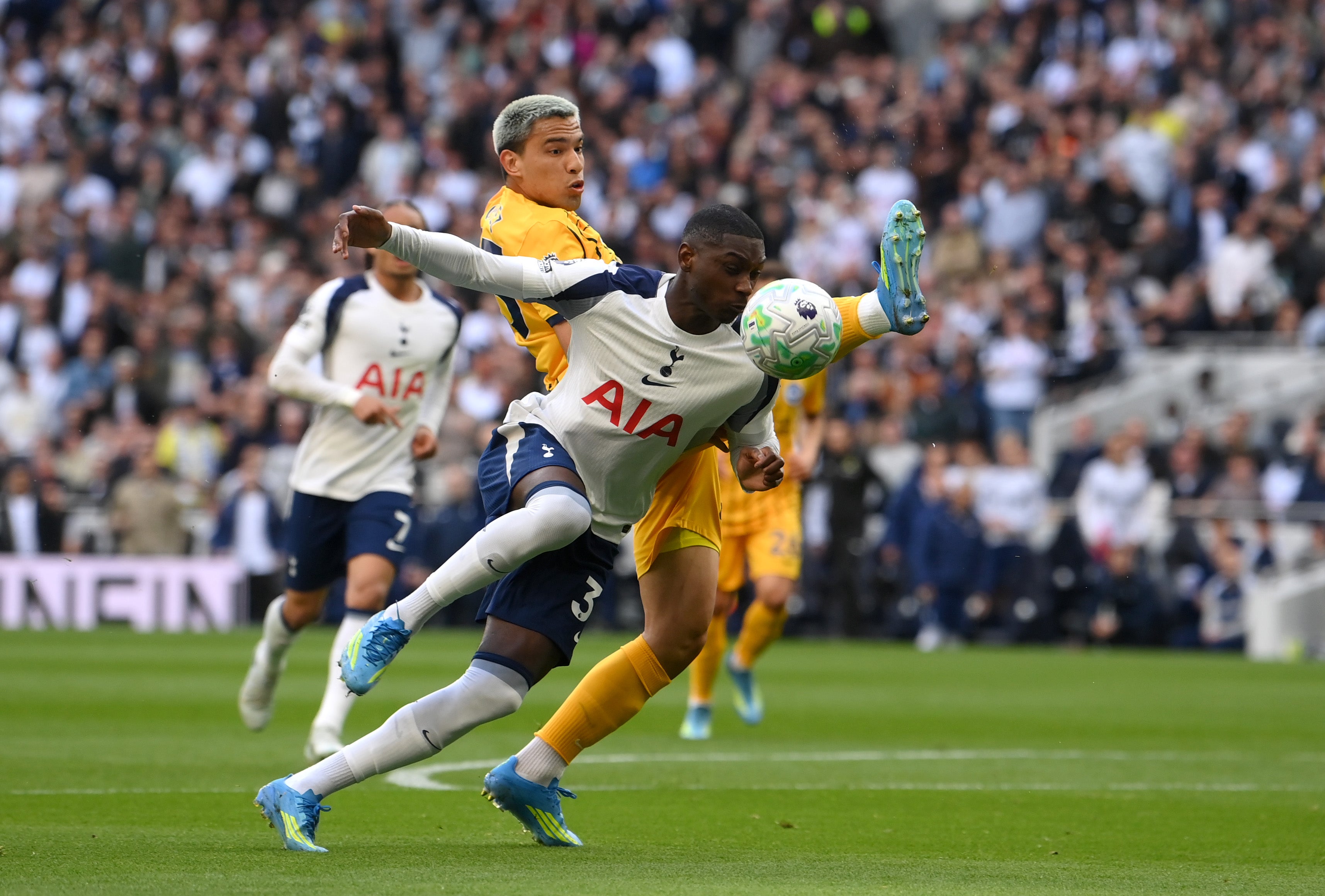 Rutter scores heartbreaking stoppage time equaliser against Spurs