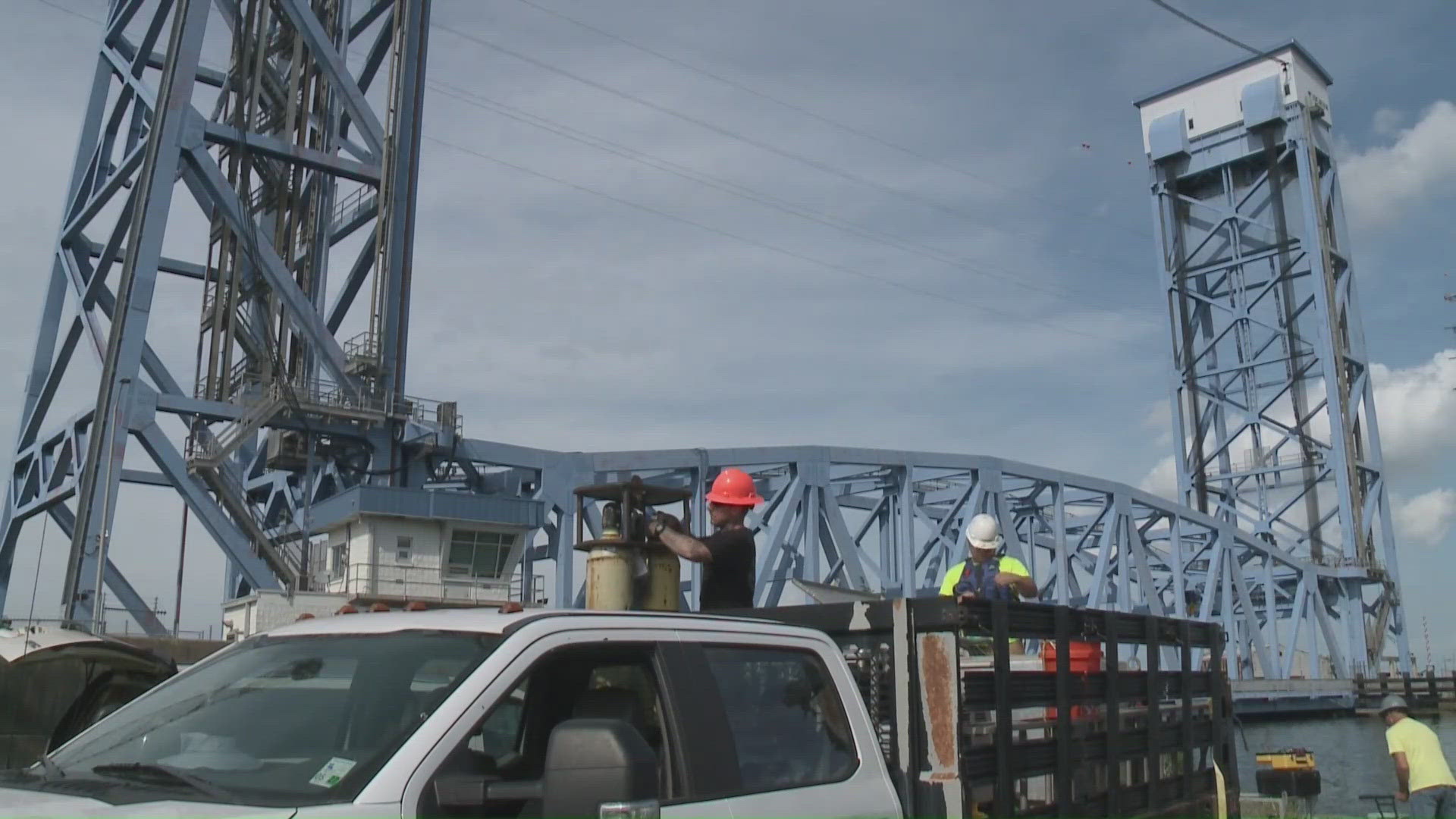 SWBNO responding to major sewer break in Lower 9th Ward after vessel strike