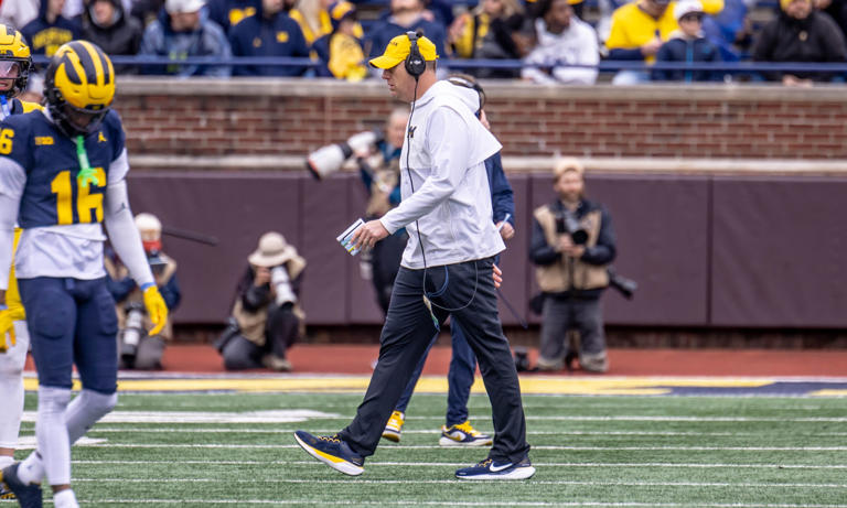 Michigan football's offensive line embraces new coach Jim Harding