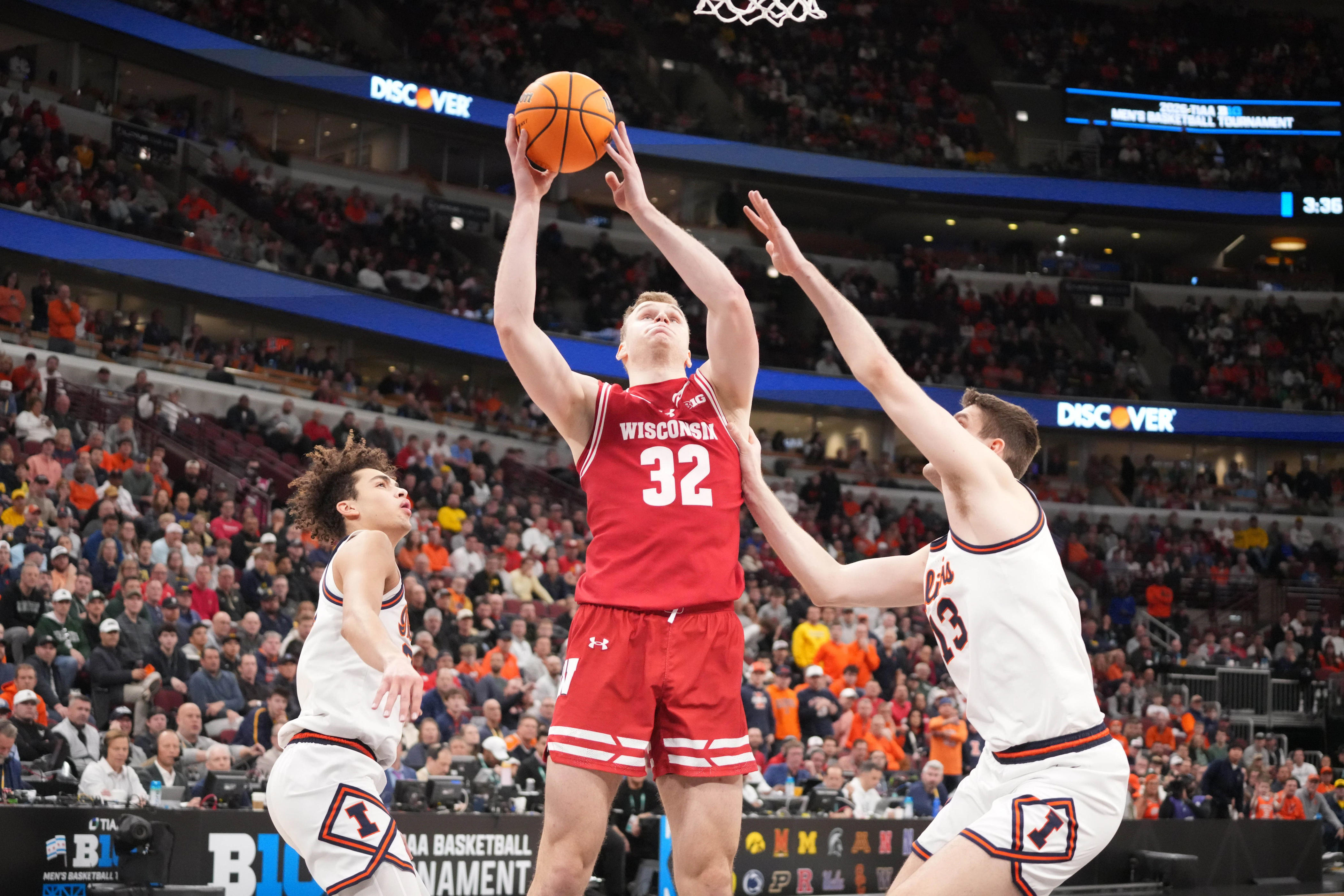 Wisconsin basketball forward announces transfer destination