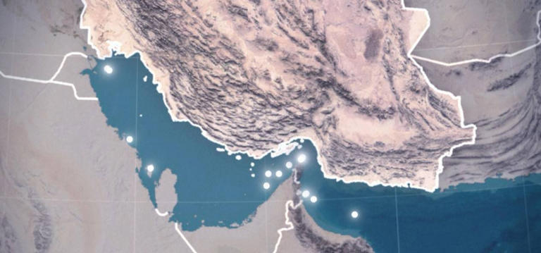Iran shuts Strait of Hormuz again because of US blockade