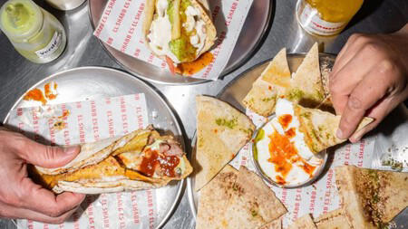 Hay una taquería cerca de Jardín Pushkin, original y con buen sabor ...