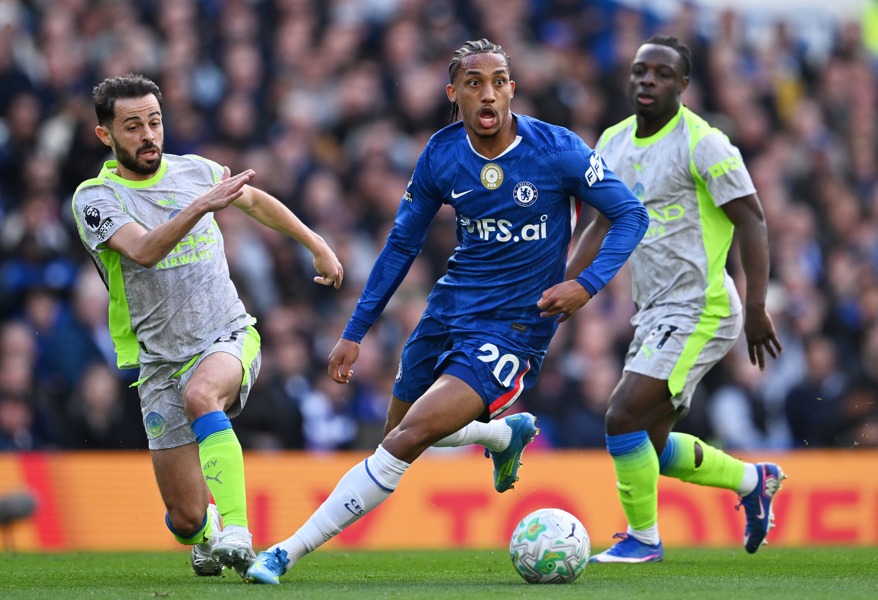 Chelsea 0-1 Man Utd: Blues suffer fourth straight league defeat - Live
