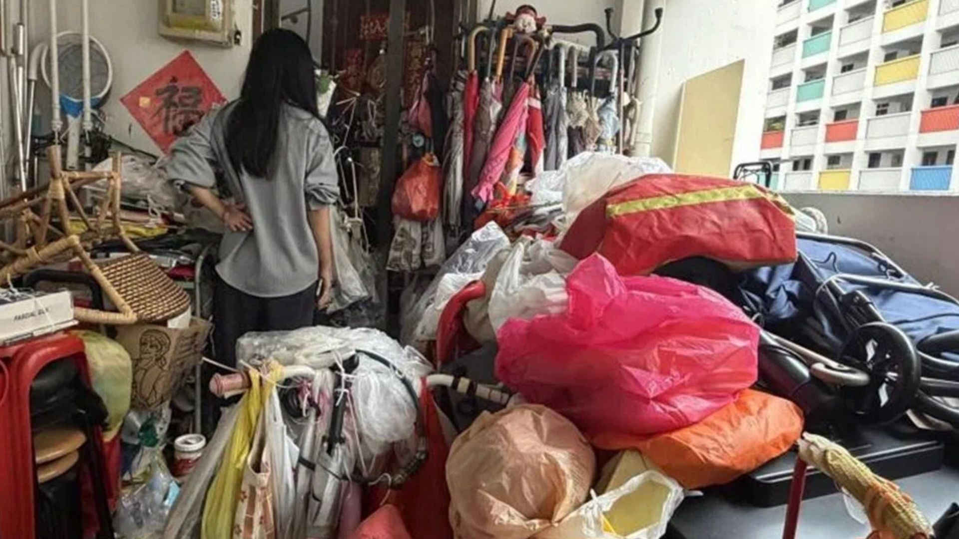 Less than a month and it's back: Neighbours fed up with Yishun garbage ...