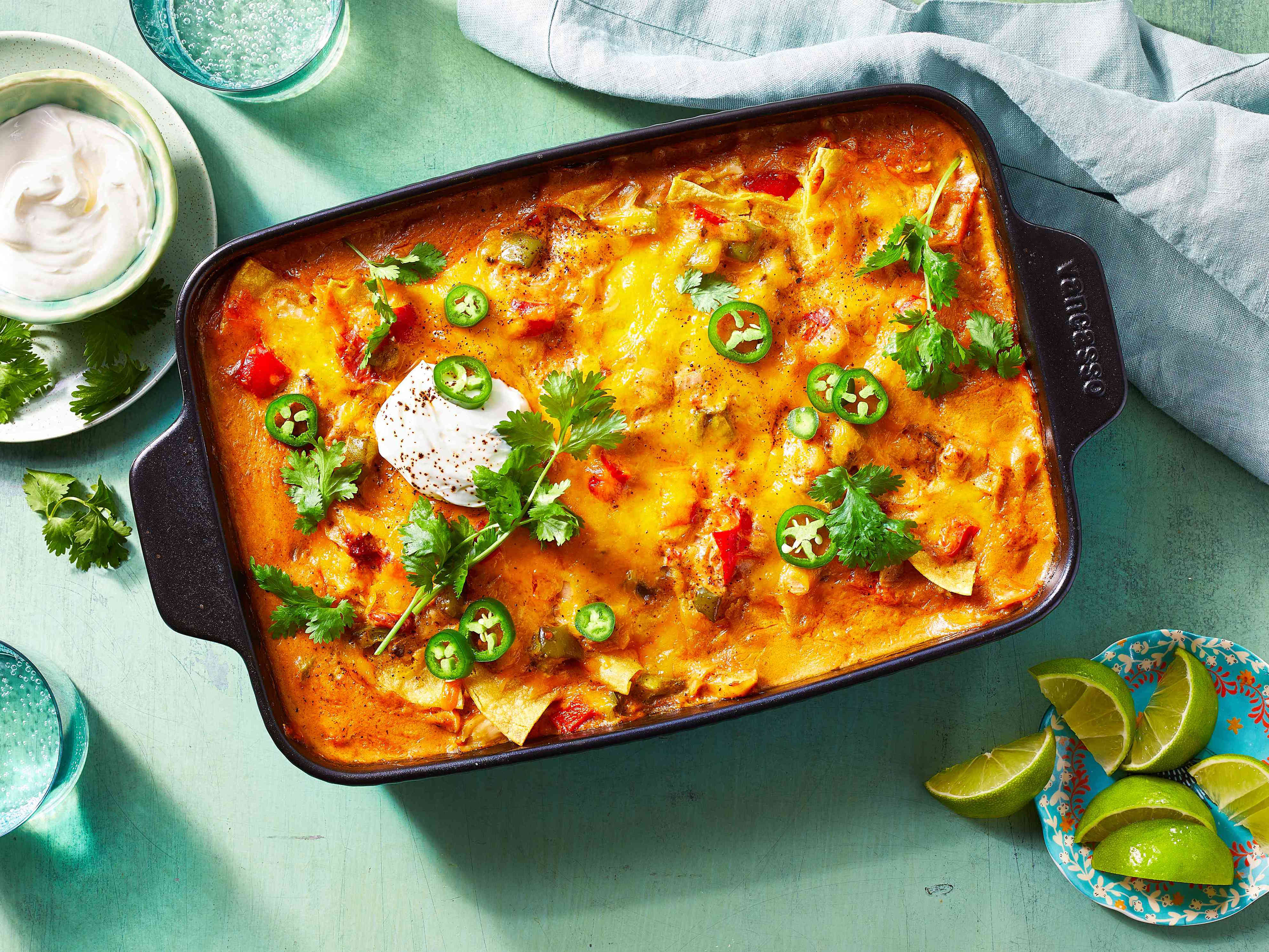 10 crowd-pleasing chicken recipes to bring to your next potluck