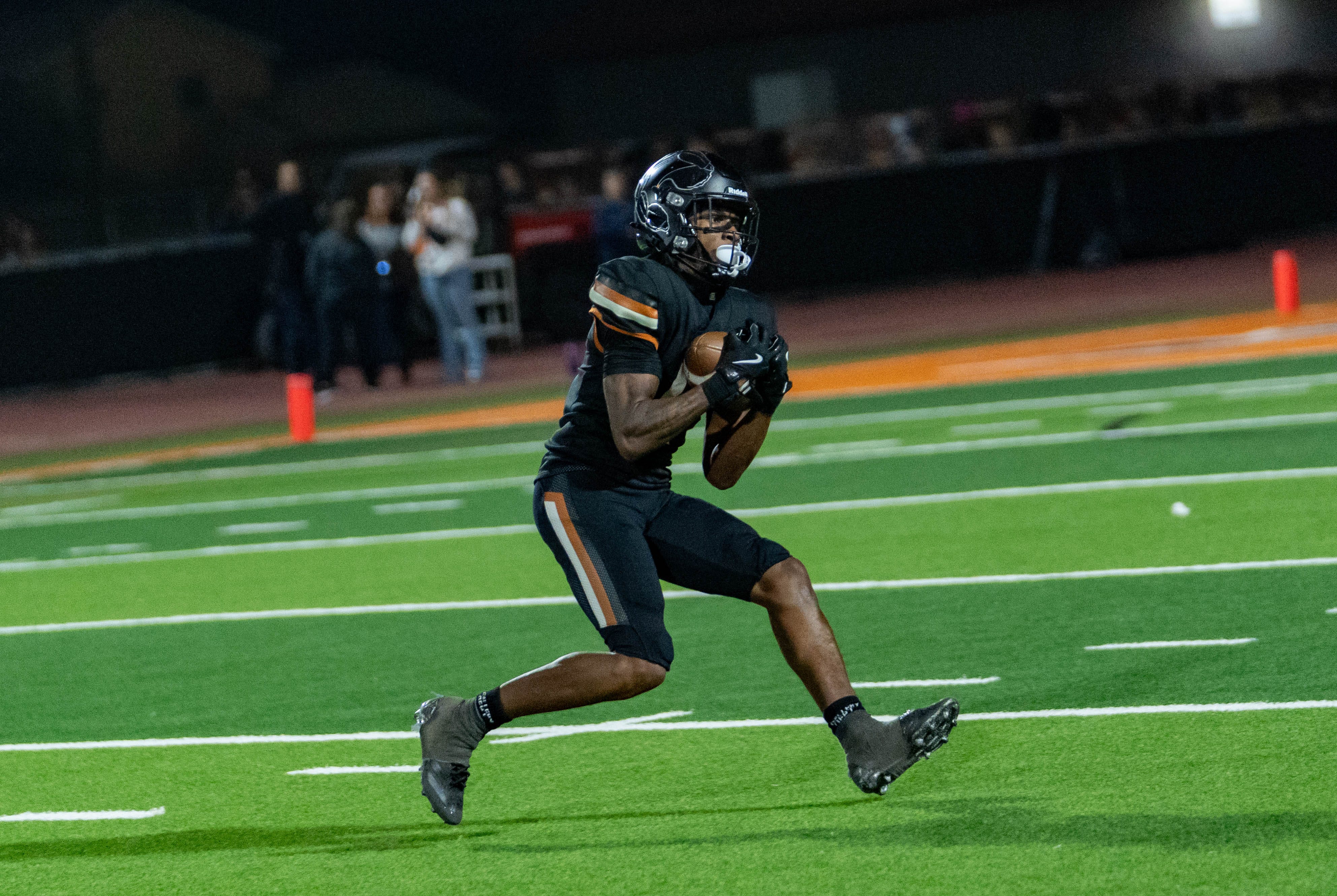 Vote for the top Arizona high school football defensive backs in 2026