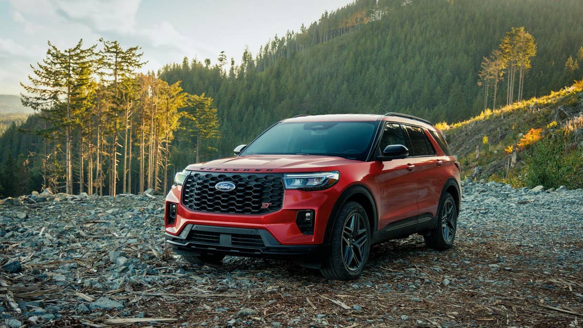 Ford Explorer's April lease deal looks great, but...