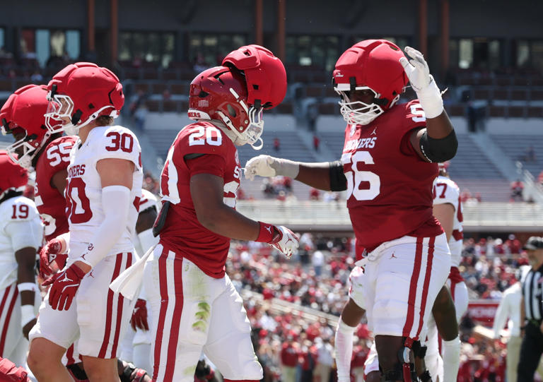 Oklahoma run game leads the way in spring game performance