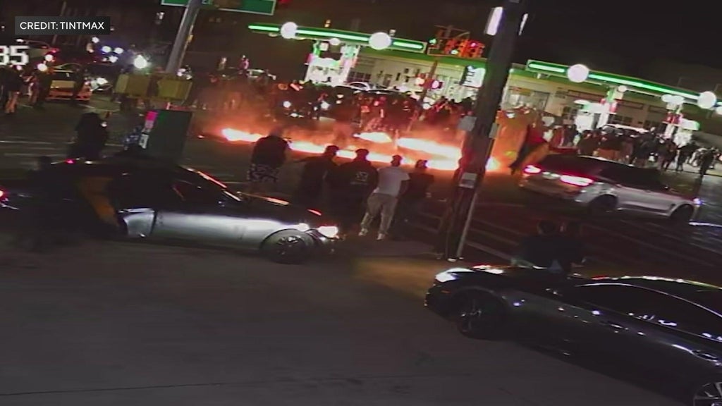 Drag racing street takeover in Queens prompts NYPD investigation