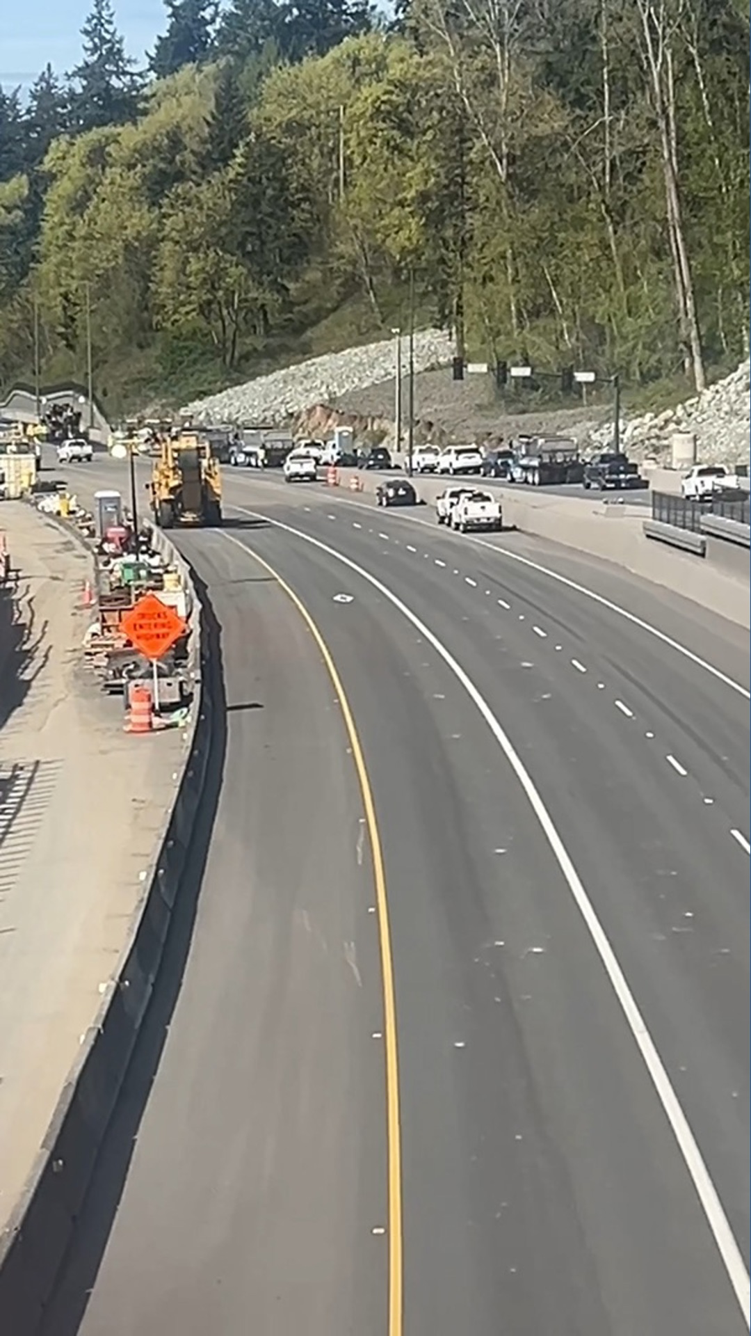 Northbound lanes of I-405 closed between Renton and Bellevue
