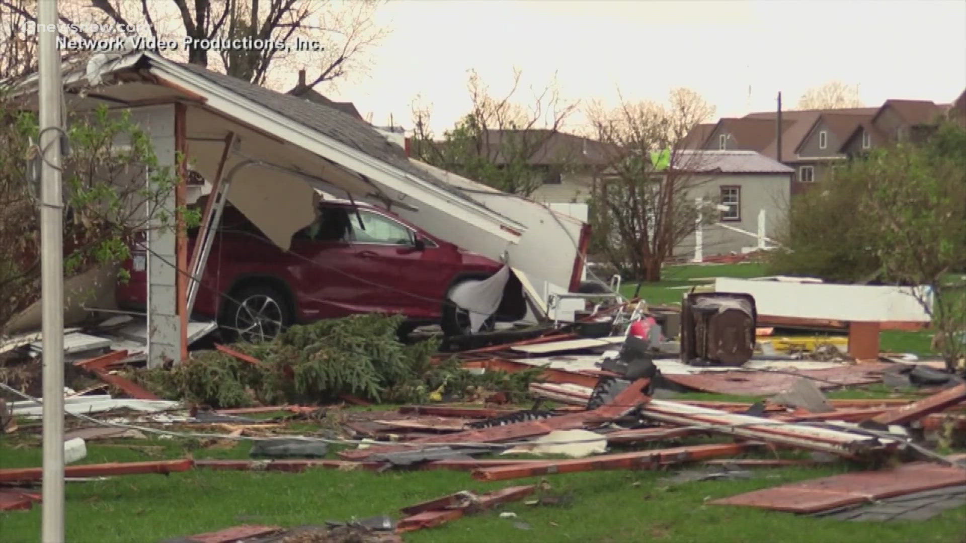 Tornado outbreak leaves trail of destruction in Midwest