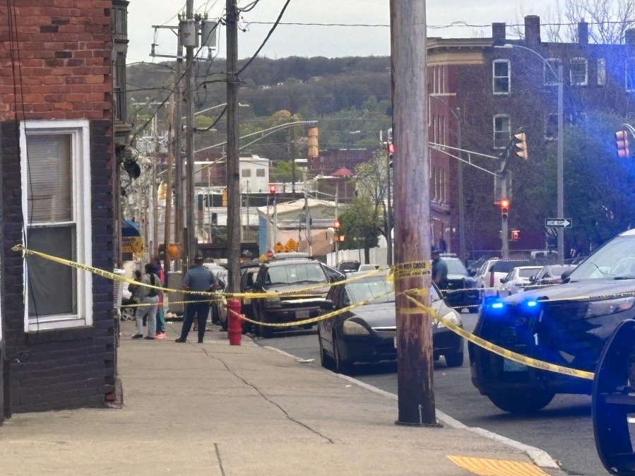 Police activity in Holyoke closes part of Chestnut and Sargeant streets