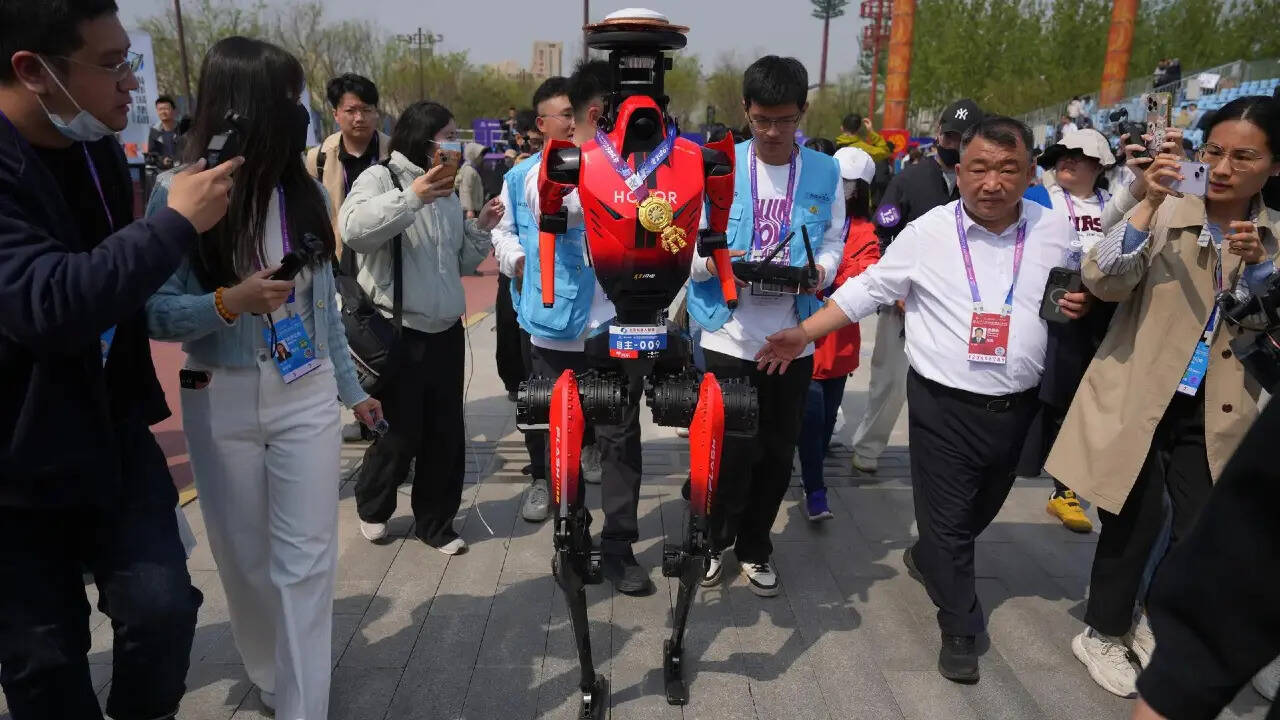 Chinese humanoid robots beat human winners in half-marathon race, again ...