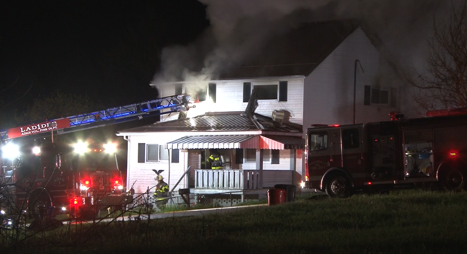 Firefighters respond to house fire in Fayette County