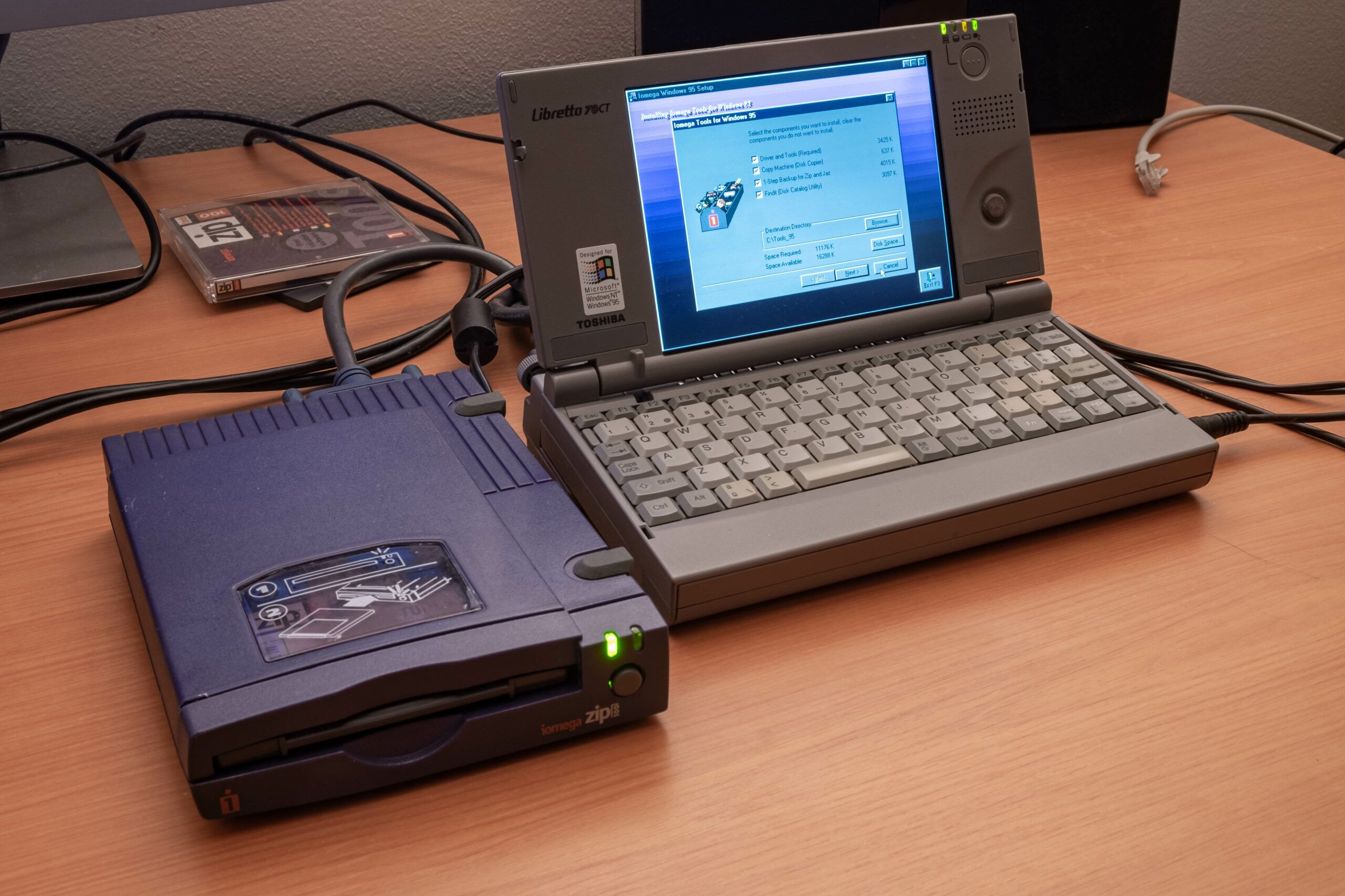 Why Zip drives dominated the 90s, then vanished almost overnight