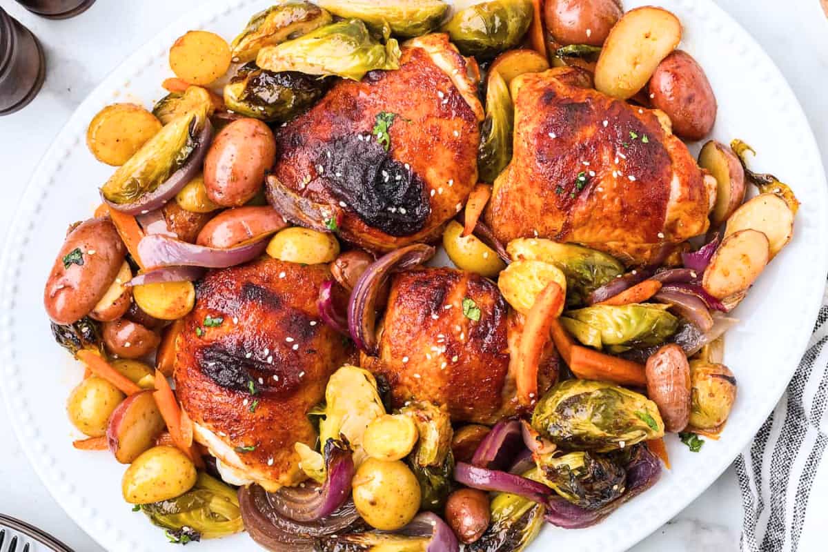 28 honey recipes that make a strong case for keeping a second jar on hand