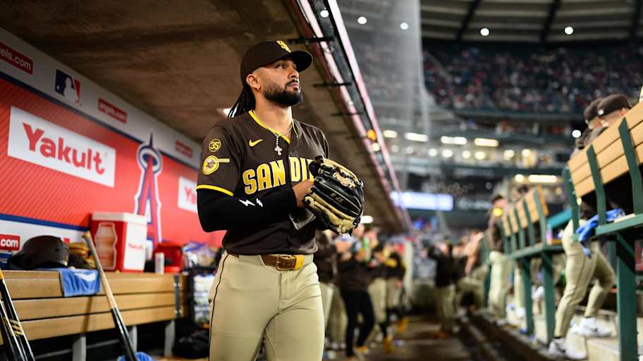 Padres notes: Ex-Padre suddenly retires, Fernando Tatis trade rumors ...