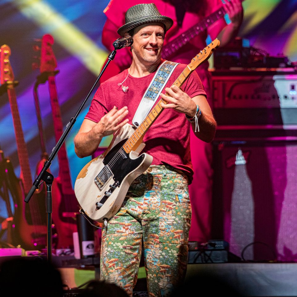 Jason Mraz shares the true inspiration behind 2 of his biggest 2000s ...
