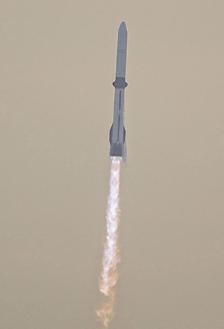 Blue Origin rocket fails to properly deploy AST SpaceMobile BlueBird ...