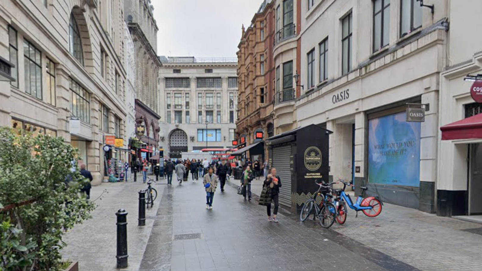 Car crashes into pedestrians in busy part of central London - as woman ...