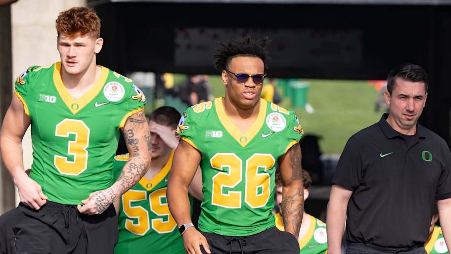 Oregon linebacker Devon Jackson gives his unfiltered take on this ...