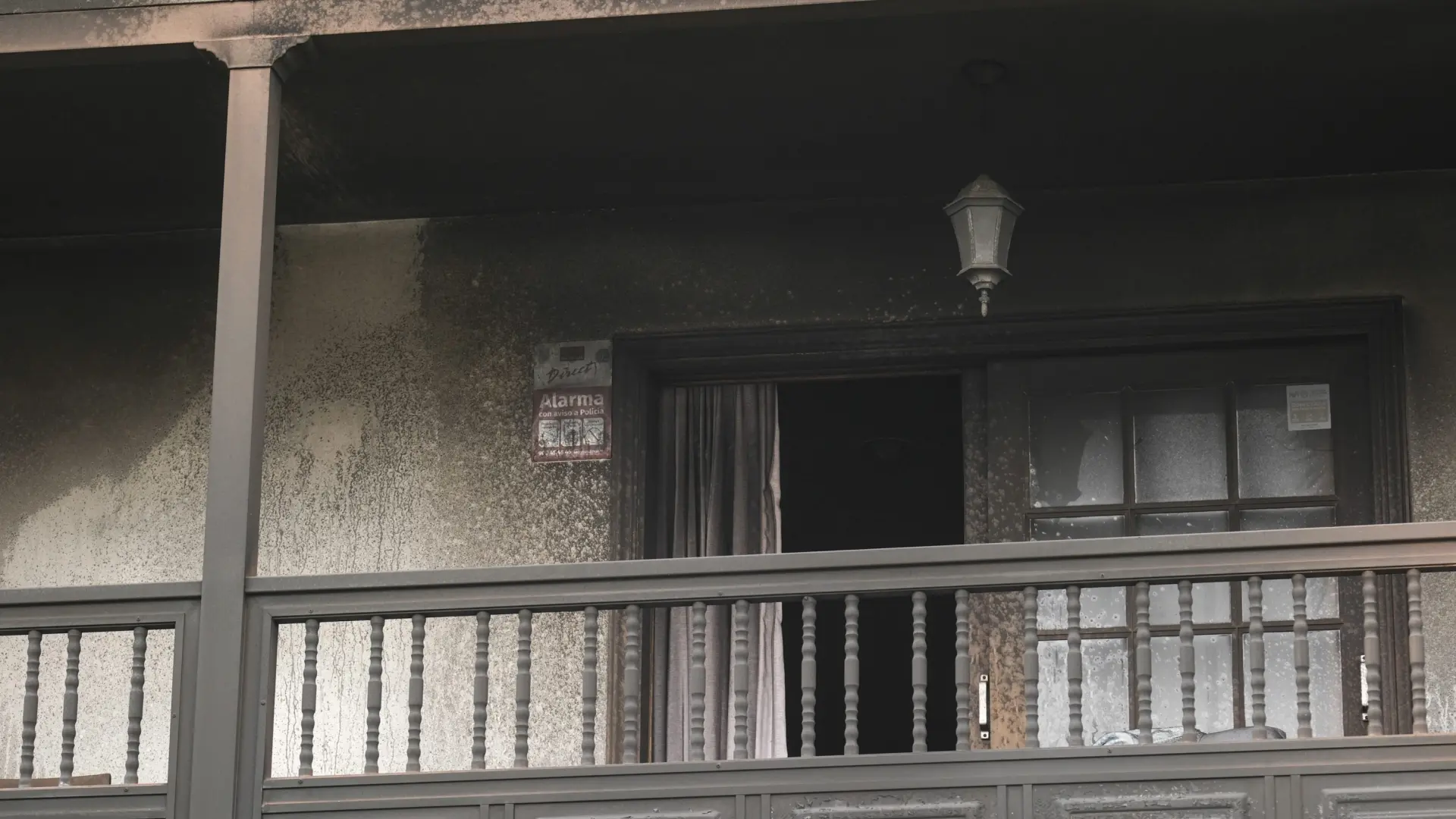 Ascienden a tres las víctimas mortales en el incendio de Los Realejos ...