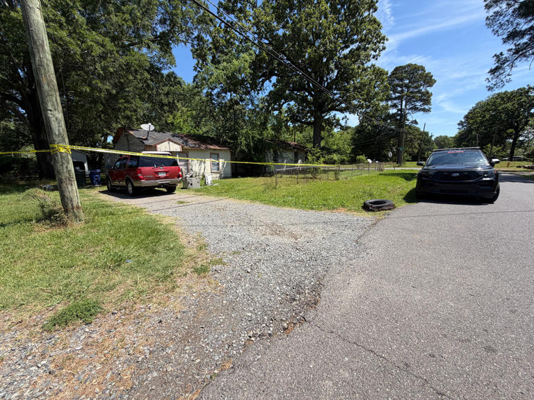 Shreveport man arrested for allegedly securing gun Shamar Elkins used ...