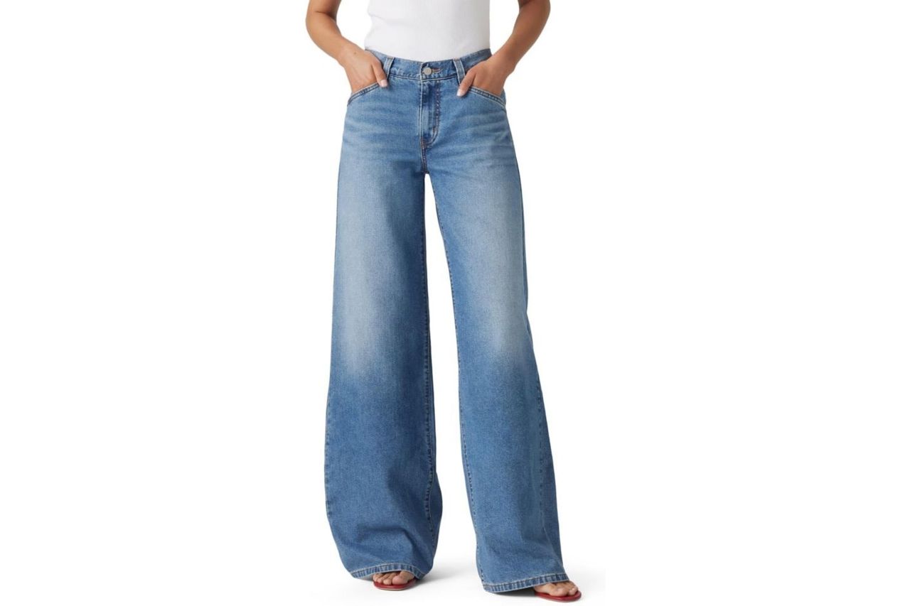 Levi's Women's 94 Baggy Wide Leg Jean (Also Available in Plus)