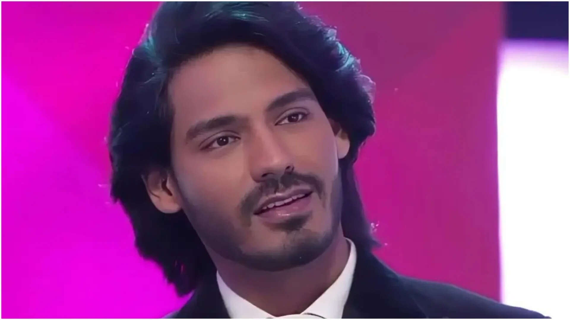 Digvijay Rathee returns to Splitsvilla as a special guest; Sunny Leone ...