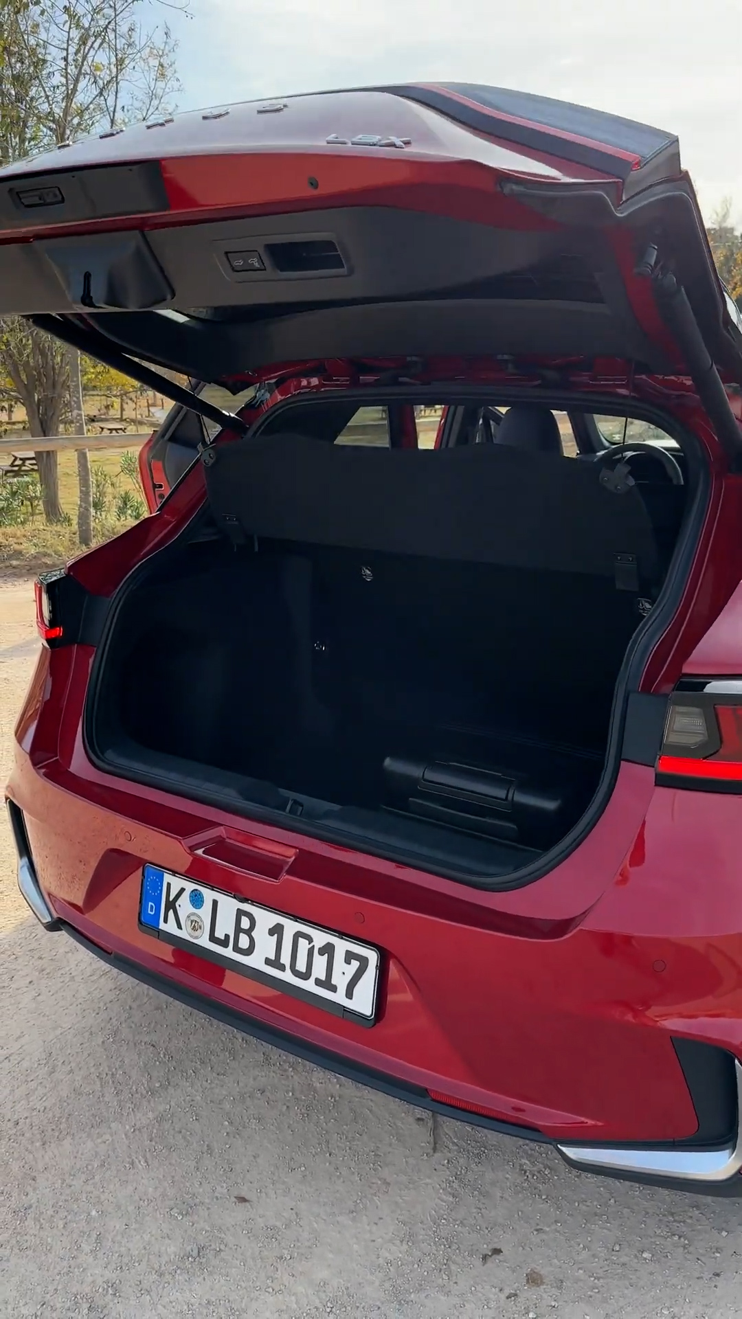 Practical and compact trunk of the Lexus LBX