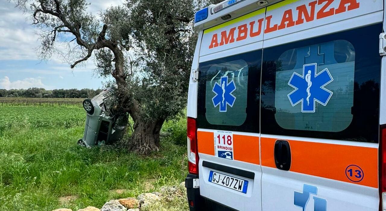 Incidente sulla provinciale, fuori strada con l'auto e schianto contro ...