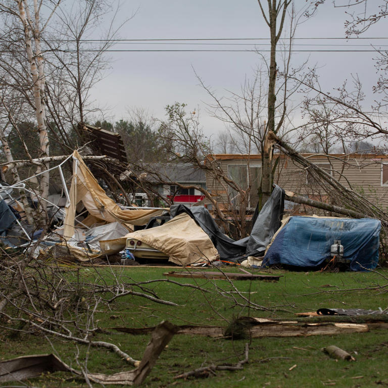 Cleanup underway in Midwest after tornadoes leave path of damage ...