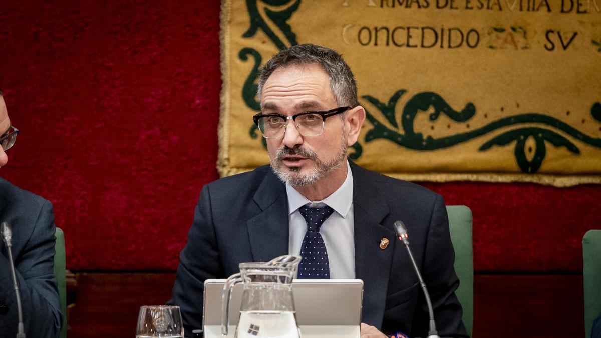 Admiten a trámite la querella de una exedil del PP contra el alcalde de ...