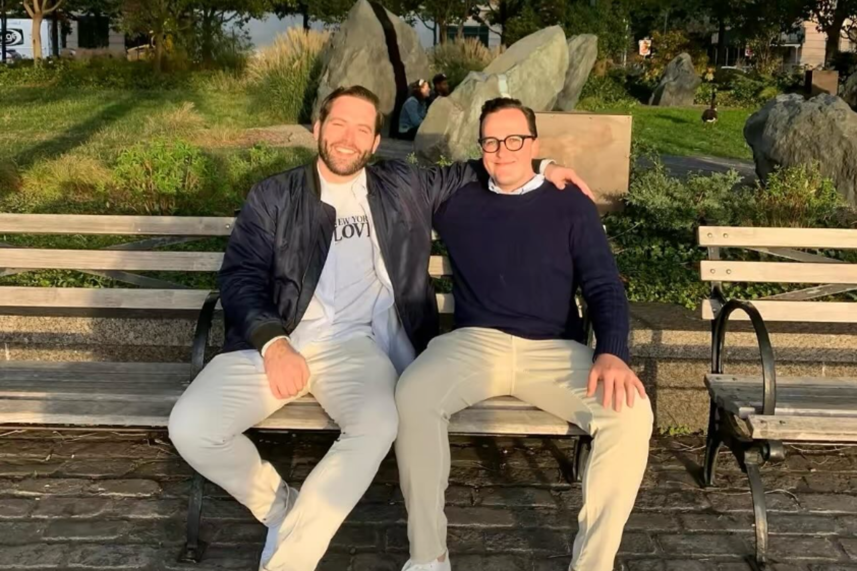 Man proposes with bench plaque—no idea it would get tragic new meaning