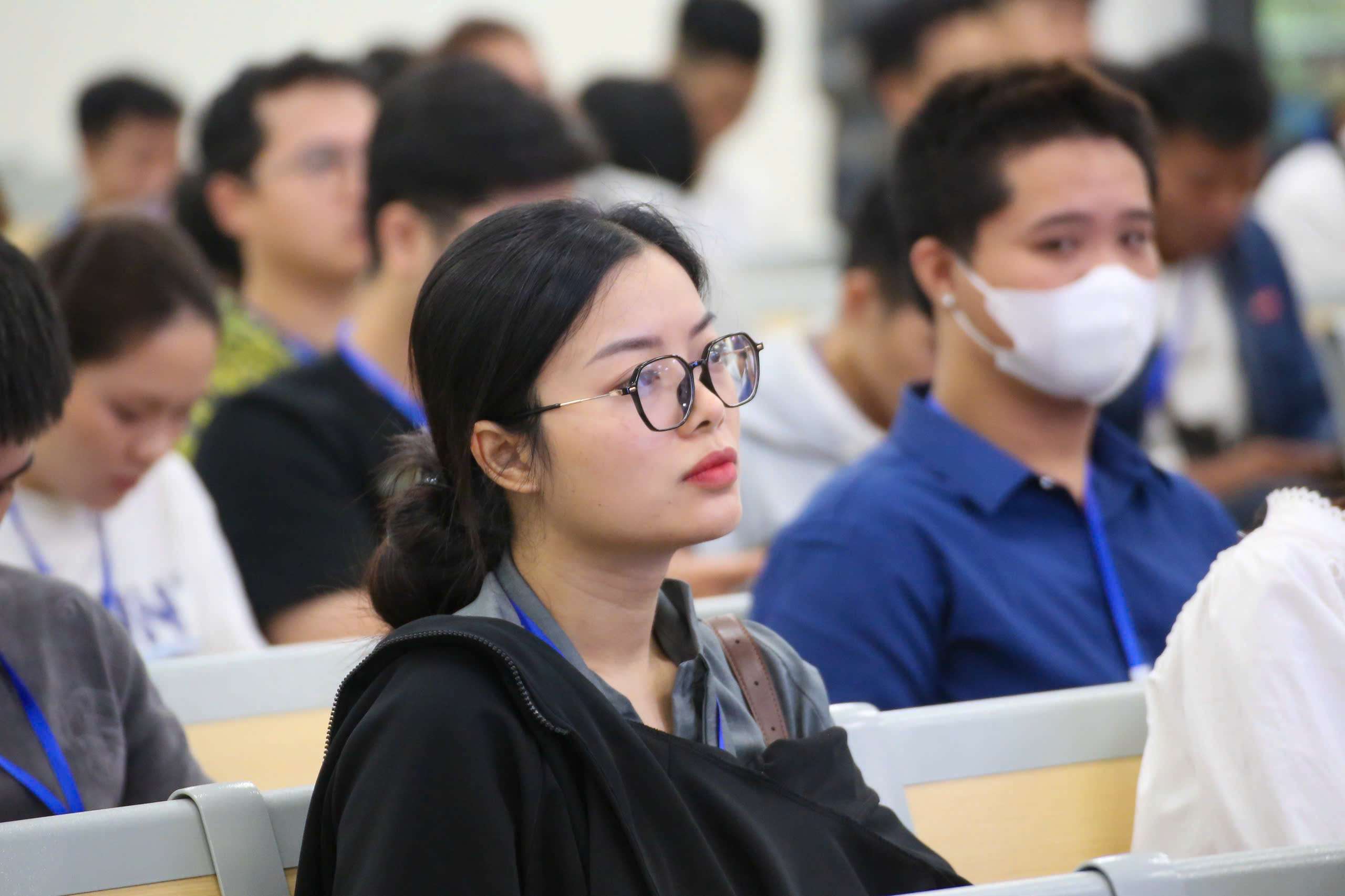 CSGT Hà Nội cho học viên xem video các vụ tai nạn trước khi thi bằng lái