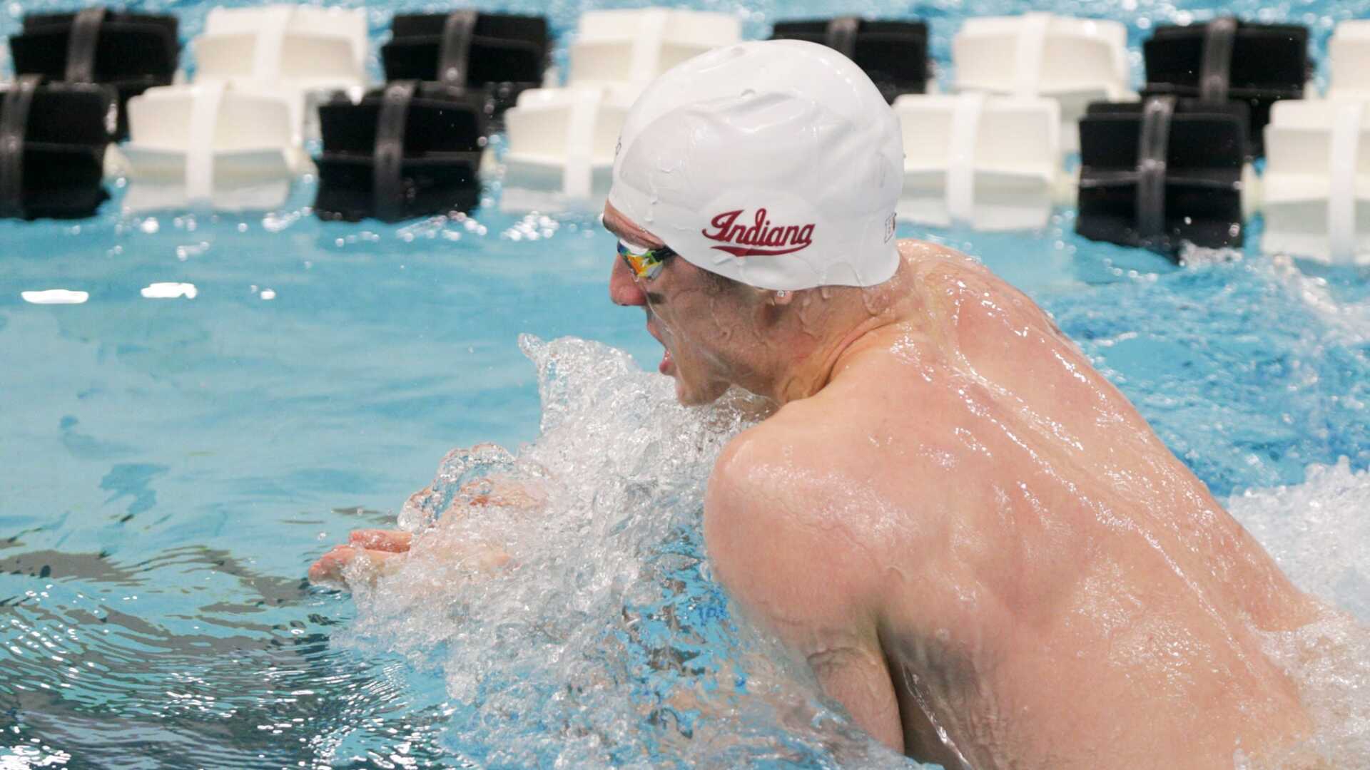 Van Mathias breaks American record in 50m breaststroke in swimming comeback