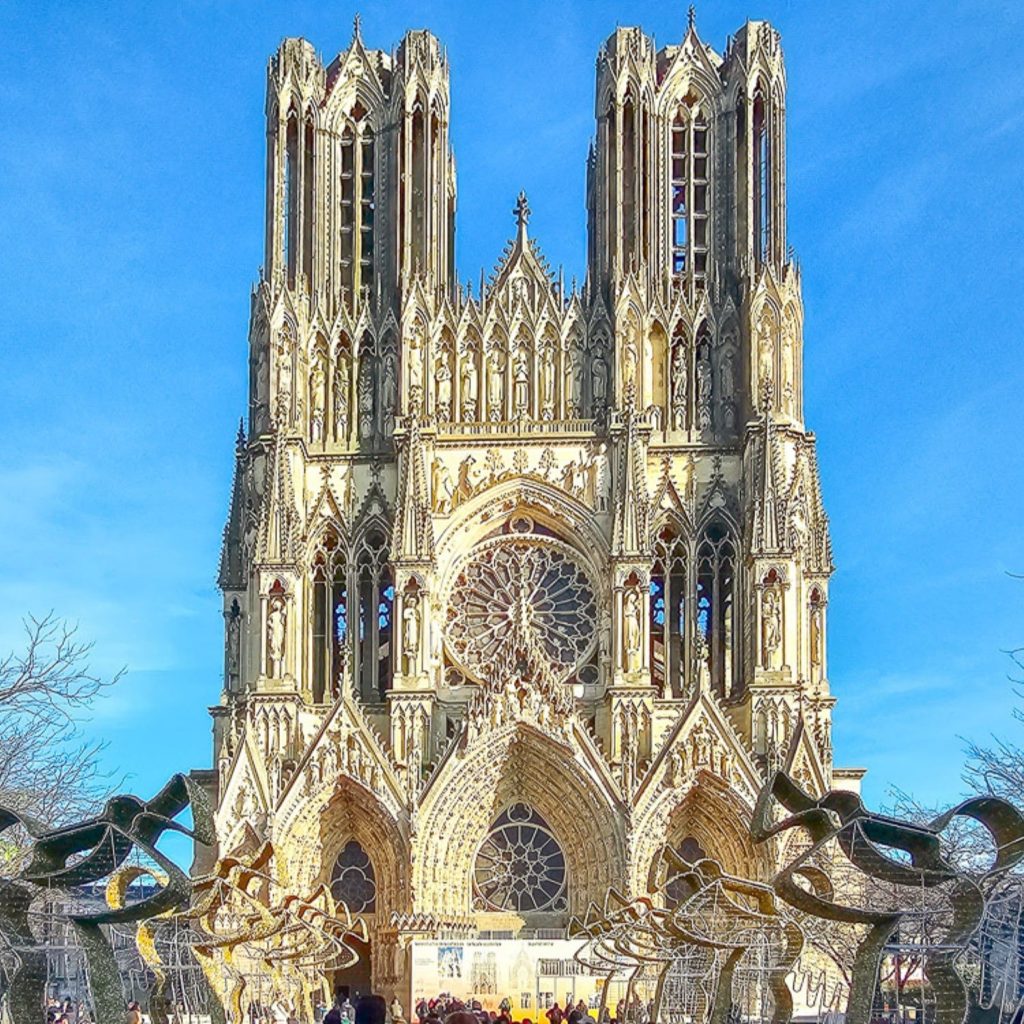 14 Unforgettable Day Trips From Paris To Explore More of France