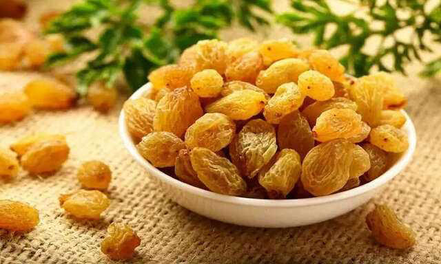 The health benefits of soaked raisins: A nutritional powerhouse