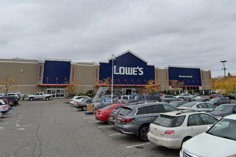 4 goons steal car, mow down 72-year-old using walker in NYC Lowe’s ...