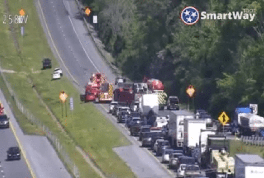 I-40E reopens after multi-vehicle crash by Davidson-Cheatham County line