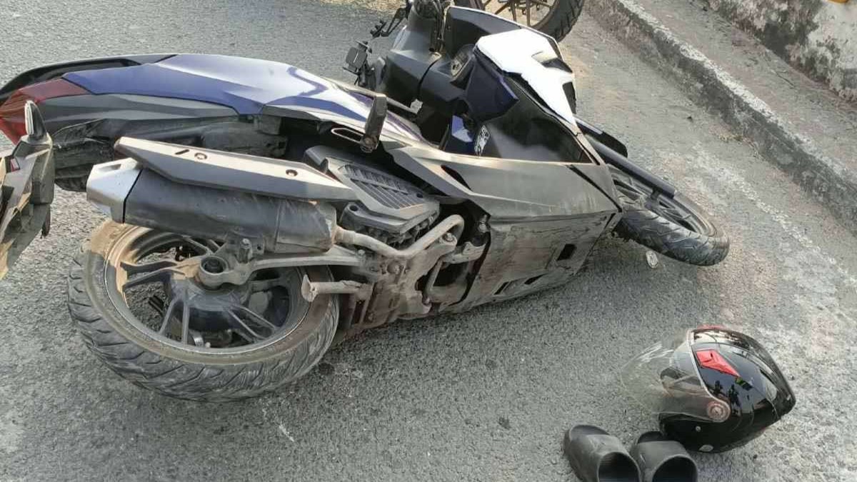 Motorcycle rider dead after getting thrown off bridge in Pandacan