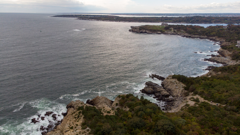 Rhode Island's once-thriving military fort is now a state park haven ...