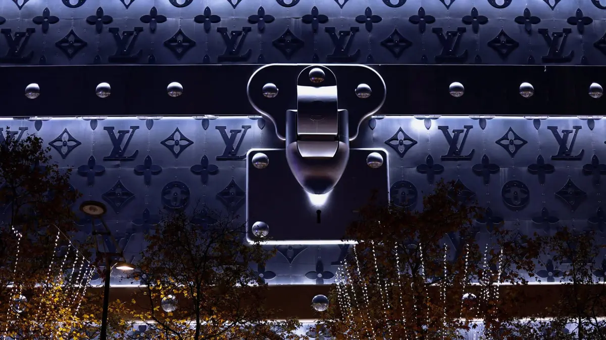 Perang Timur Tengah guncang pasar mewah global, LVMH dan Hermès alihkan ...