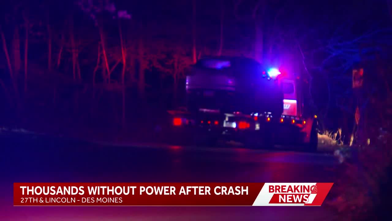 Driver flees after crashing into utility pole, knocking out power to ...