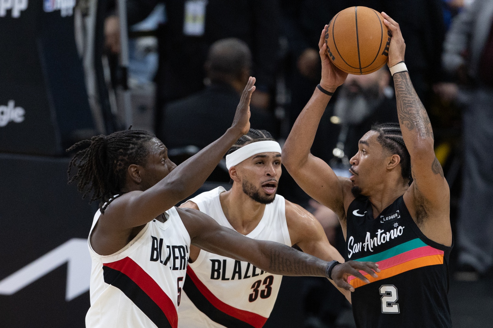 111-98. Los Spurs derrotan a los Blazers en el debut soñado de ...