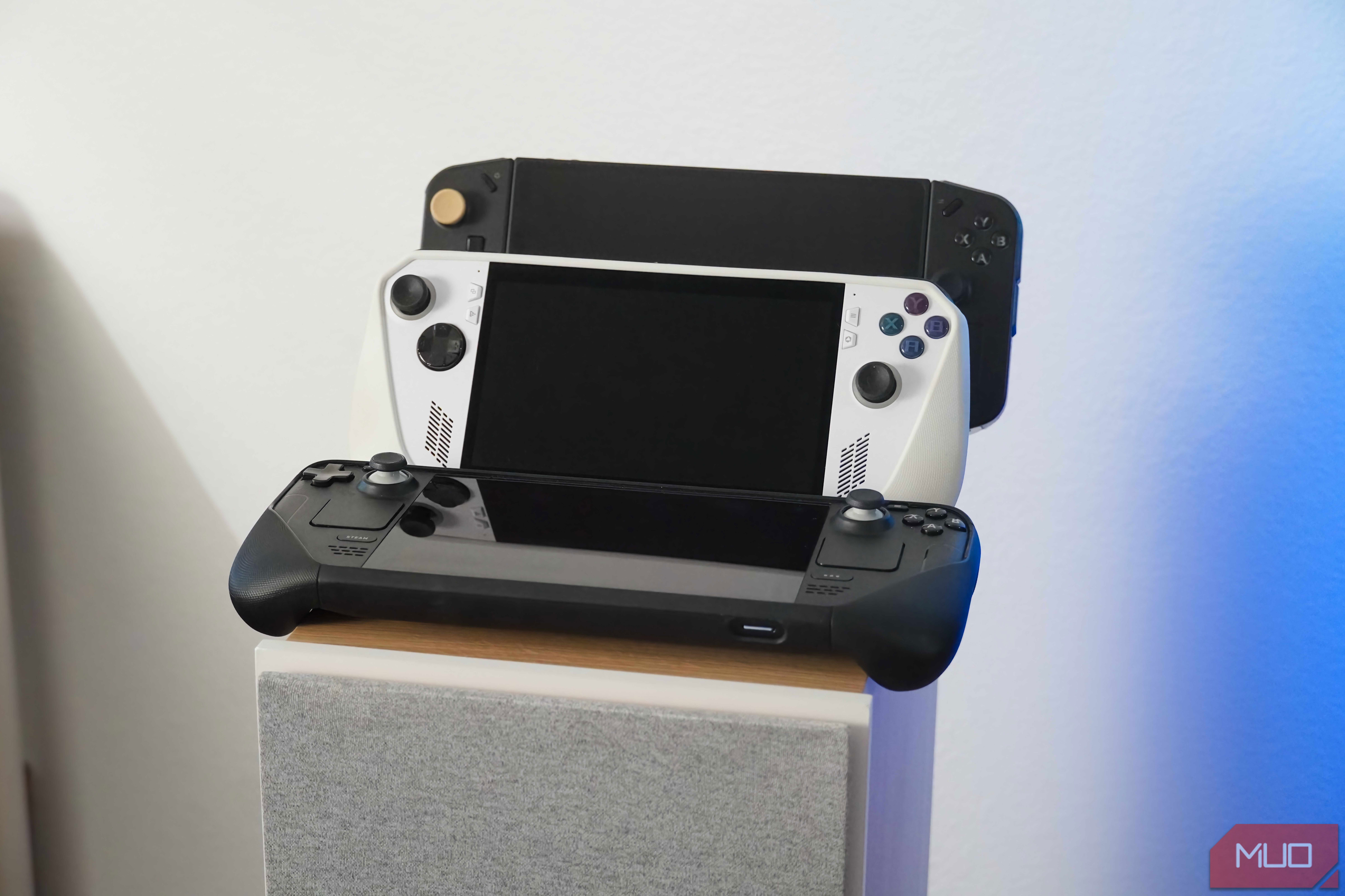 I own 3 PC gaming handhelds, and this is the one I barely use